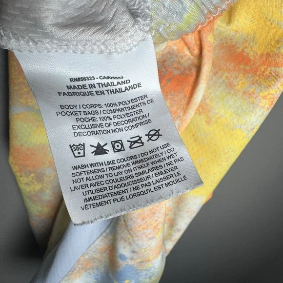 Boys Nike Dri-Fit Colorful Tie Dye Splatter Training Shorts Large SMALL STAIN - Picture 7 of 9